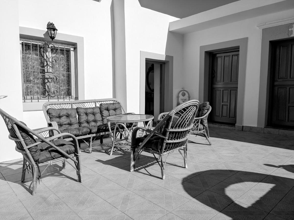Lakena Sunset View Villa Menetaí Exterior foto